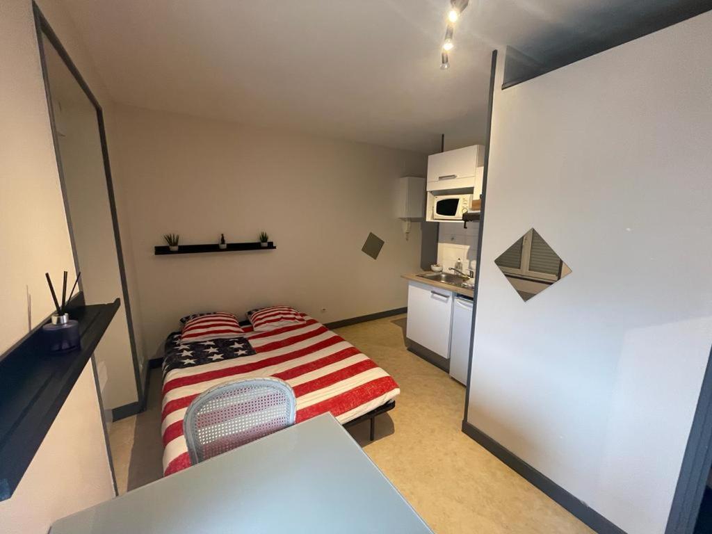 Studio Agreable Et Lumineux Niort Exterior photo